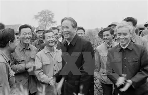  Den vietnamesiska befrielsen: En revolutionär saga om Lê Duẩn och hans vision för en återförenat Vietnam